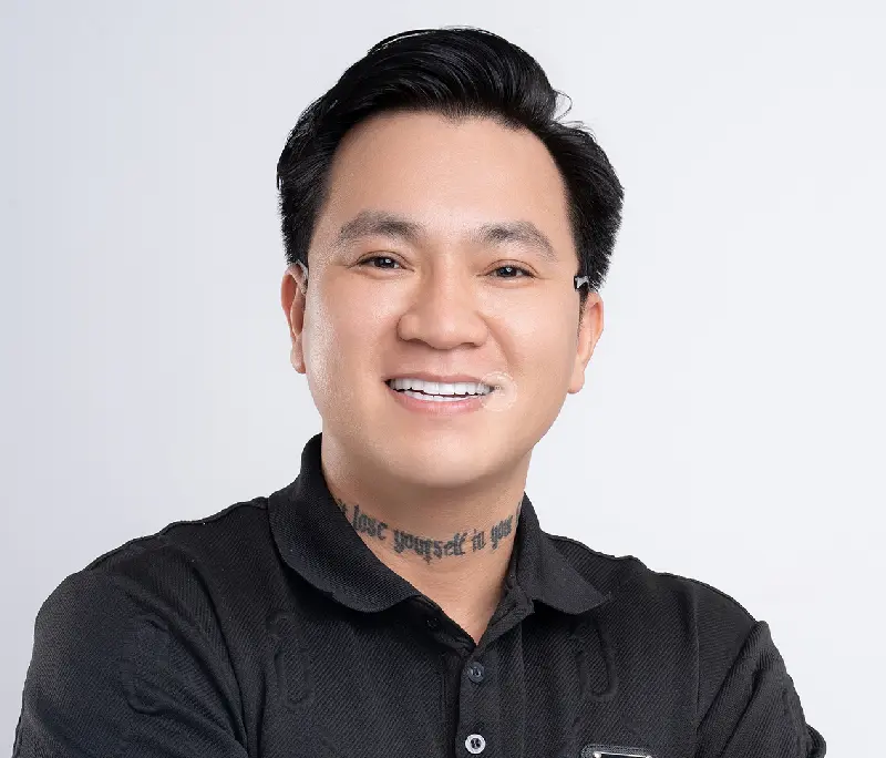 Nam giới có nên làm răng sứ không?